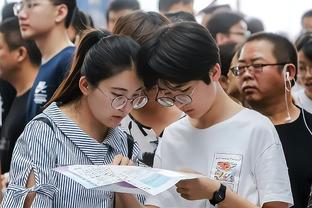 德天空：凯尔和狼堡没有联系，他想留在多特并有望续约